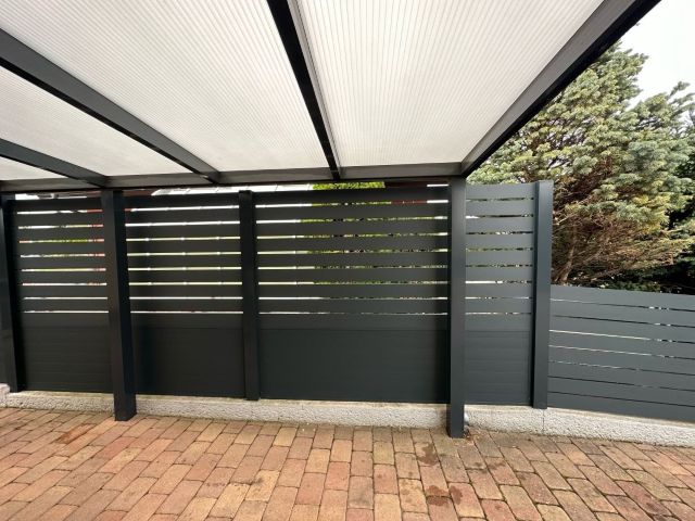 Hliníkové přístřešky pro auta: ochrana, která dává smysl